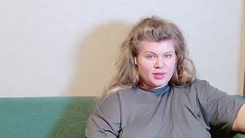 Snapshot of love_wiggy18 chatting on December 18, 2024, 2:17 pm Ally online show from December 18, 2024, 2:17 pm