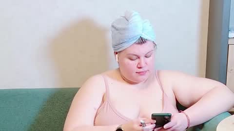 Snapshot of love_wiggy18 chatting on January 9, 2025, 12:09 pm Ally online show from January 9, 2025, 12:09 pm