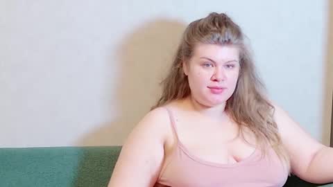 Snapshot of love_wiggy18 chatting on January 28, 2025, 10:02 am Ally online show from January 28, 2025, 10:02 am