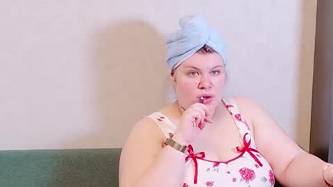 Snapshot of love_wiggy18 chatting on February 5, 2025, 10:30 am Ally online show from February 5, 2025, 10:30 am