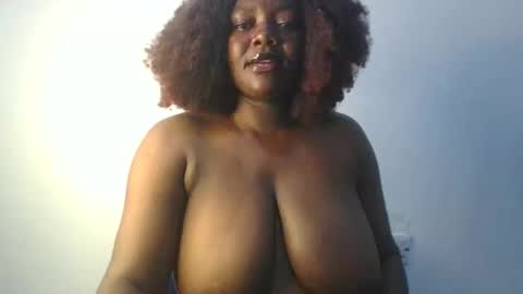 Snapshot of lovecumsluttie chatting on September 19, 2025, 12:50 pm mila online show from September 19, 2025, 12:50 pm