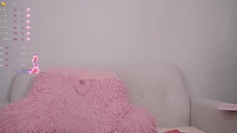 katalina   online show from January 20, 2025, 8:52 am