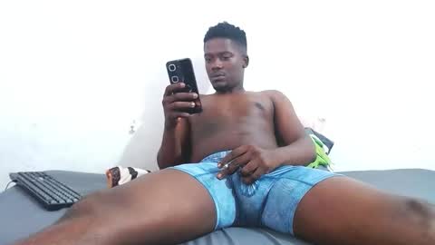 -kiliiamp online show from December 15, 2025, 11:03 am