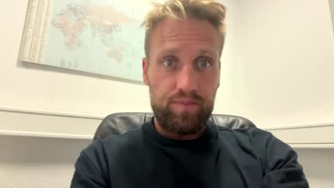 Snapshot of lovefuesse chatting on September 15, 2025, 8:03 am lovefuesse online show from September 15, 2025, 8:03 am