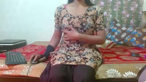 Snapshot of lovefunnitya chatting on January 13, 2025, 12:41 am Divya online show from January 13, 2025, 12:41 am