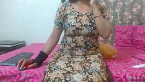 Snapshot of lovefunnitya chatting on February 28, 2025, 11:03 am Divya online show from February 28, 2025, 11:03 am