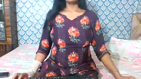 Snapshot of lovefunnitya chatting on October 26, 2025, 2:45 pm Divya online show from October 26, 2025, 2:45 pm