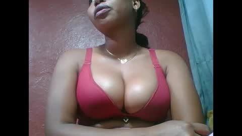 loveinlife750427 online show from October 23, 2025, 5:40 am