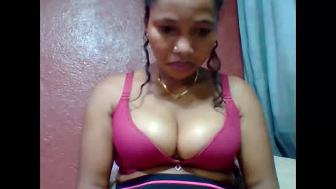 loveinlife750427 online show from November 30, 2025, 3:49 pm