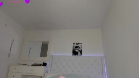 Snapshot of loveit_hermione chatting on November 29, 2025, 12:13 am Val online show from November 29, 2025, 12:13 am