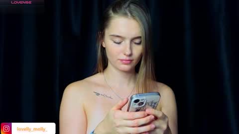 Snapshot of lovelly_molly chatting on November 29, 2025, 4:43 pm Molly online show from November 29, 2025, 4:43 pm