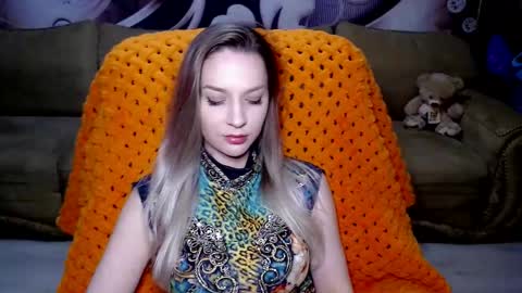 Snapshot of lovellymalina chatting on December 15, 2024, 7:10 pm private open online show from December 15, 2024, 7:10 pm