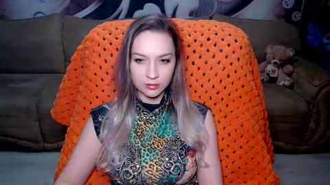 Snapshot of lovellymalina chatting on December 28, 2024, 3:15 pm private open online show from December 28, 2024, 3:15 pm