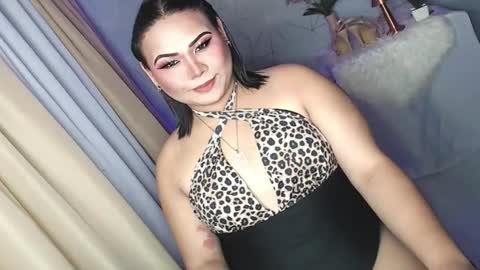 Snapshot of lovely_dale chatting on October 15, 2025, 3:56 pm Lovely Dale online show from October 15, 2025, 3:56 pm