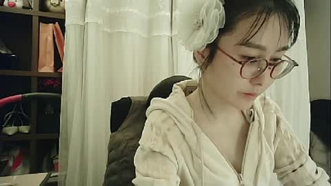 DANA KIM online show from February 11, 2025, 5:50 pm