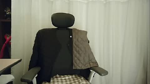 DANA KIM online show from March 8, 2025, 4:06 pm