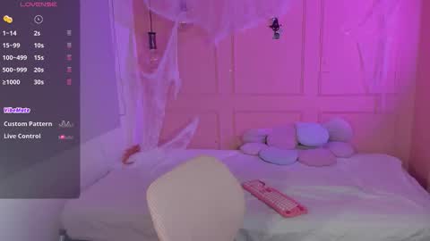 Emma online show from October 14, 2025, 1:12 pm