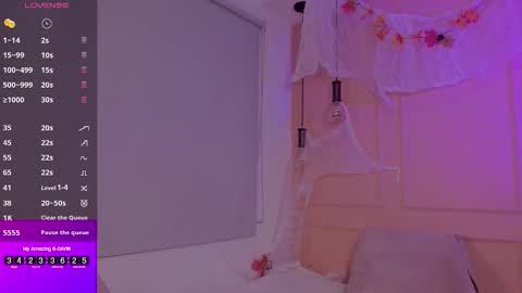 Emma online show from October 18, 2025, 1:23 pm