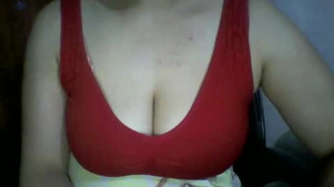 Snapshot of lovely_sweet_girl chatting on February 17, 2025, 7:04 am katrina follow me guys online show from February 17, 2025, 7:04 am