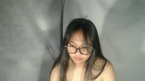 Snapshot of lovelykadita chatting on October 10, 2025, 11:37 pm Kadita3 online show from October 10, 2025, 11:37 pm