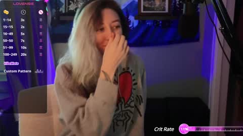 Snapshot of lovelylittlelucyy chatting on December 6, 2024, 7:01 pm lovelylittlelucyy online show from December 6, 2024, 7:01 pm