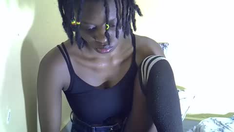 lovelymee2 online show from September 28, 2025, 9:31 pm