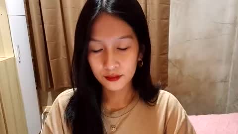 loveme_fiona online show from December 15, 2025, 7:23 am