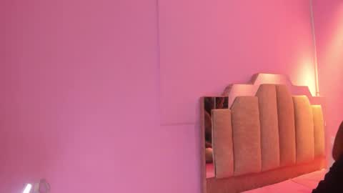 Snapshot of lovequeen02 chatting on October 11, 2025, 11:31 am L O V E online show from October 11, 2025, 11:31 am