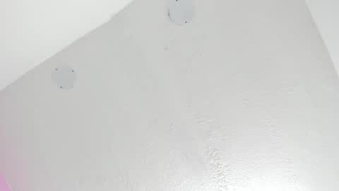 Snapshot of lovequeen02 chatting on October 15, 2025, 12:05 pm L O V E online show from October 15, 2025, 12:05 pm