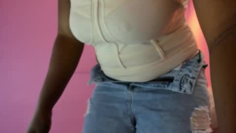 Snapshot of lovequeen02 chatting on November 27, 2025, 11:56 am L O V E online show from November 27, 2025, 11:56 am