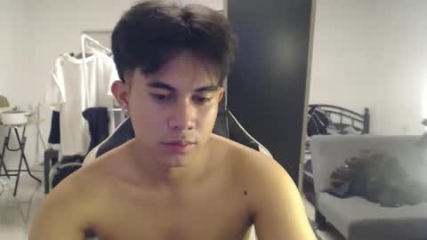 Snapshot of loverboyph04 chatting on September 9, 2025, 7:02 pm loverboyph04 online show from September 9, 2025, 7:02 pm