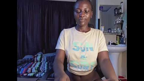 Kate online show from March 11, 2025, 6:52 pm