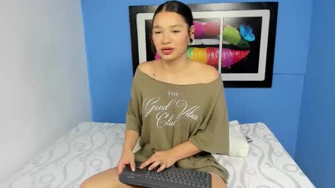 loversvalery online show from November 7, 2025, 12:16 pm