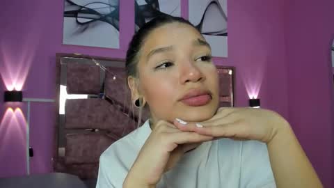 loversvalery online show from December 5, 2025, 12:14 pm