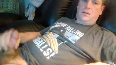 Snapshot of lovetocum37 chatting on March 5, 2025, 4:24 am lovetocum37 online show from March 5, 2025, 4:24 am