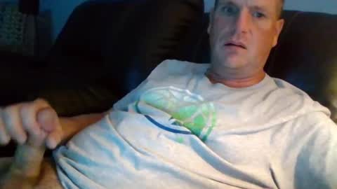 Snapshot of lovetocum37 chatting on September 29, 2025, 1:33 am lovetocum37 online show from September 29, 2025, 1:33 am