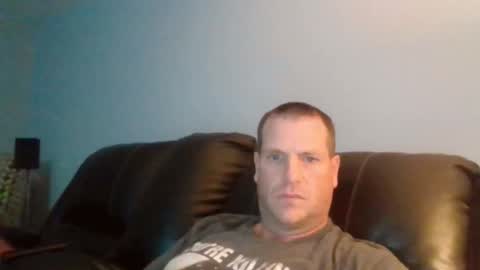 Snapshot of lovetocum37 chatting on November 17, 2025, 5:19 pm lovetocum37 online show from November 17, 2025, 5:19 pm