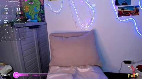 Snapshot of lovexxxdanna chatting on February 25, 2025, 6:36 am Danna online show from February 25, 2025, 6:36 am