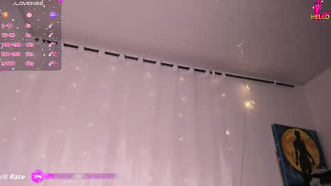 Snapshot of lovexxxdanna chatting on November 18, 2025, 9:52 pm Danna online show from November 18, 2025, 9:52 pm