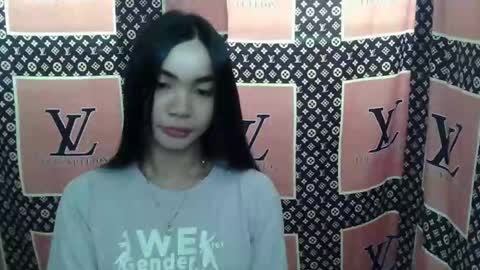 loving_rhean online show from December 4, 2025, 2:10 am