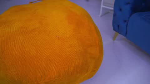 Snapshot of lovingblondie chatting on January 27, 2025, 7:45 am Nora online show from January 27, 2025, 7:45 am