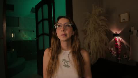 Snapshot of lua_ferch_ chatting on January 9, 2025, 12:09 pm ---Goys incredible photographs online show from January 9, 2025, 12:09 pm