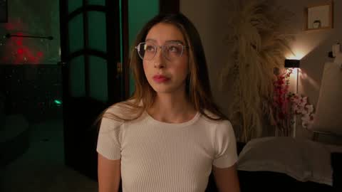 Snapshot of lua_ferch_ chatting on January 30, 2025, 12:27 pm ---Goys incredible photographs online show from January 30, 2025, 12:27 pm