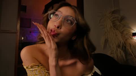 Snapshot of lua_ferch_ chatting on February 8, 2025, 6:33 pm ---Goys incredible photographs online show from February 8, 2025, 6:33 pm