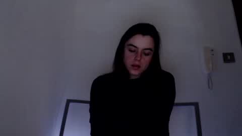 luana online show from December 13, 2024, 10:23 pm