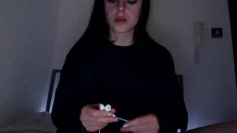 luana online show from December 18, 2024, 10:24 pm