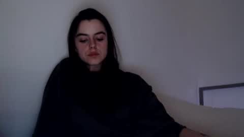 luana online show from January 6, 2025, 1:20 am