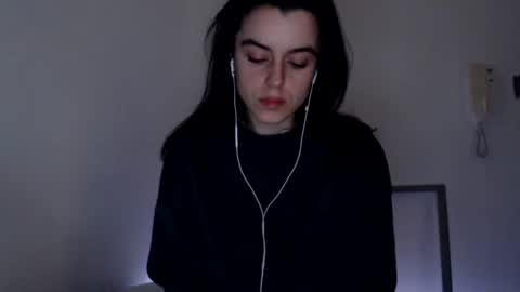 luana online show from January 7, 2025, 1:28 am