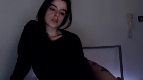 luana online show from January 9, 2025, 1:29 am