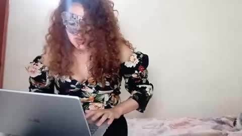 Snapshot of luanapowerful chatting on February 22, 2025, 4:07 am luanapowerful online show from February 22, 2025, 4:07 am